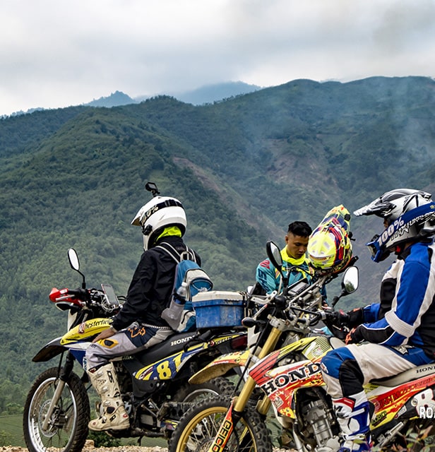 Viaje Organizado en Moto Vietman Experience